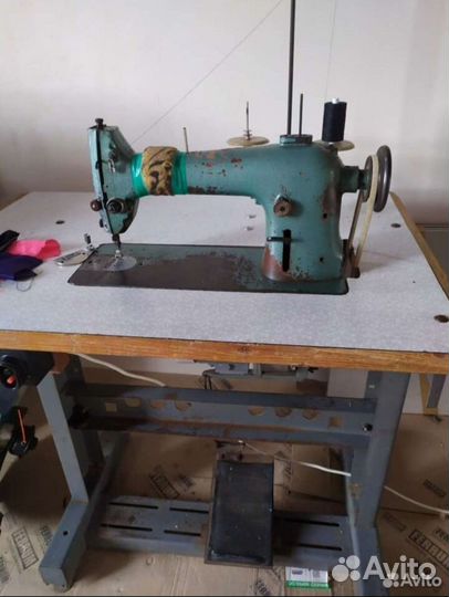 Промышленная швейная машина, машинка СССР