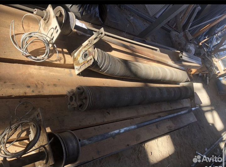 Направляющие стойки изгибы для секционный ворот