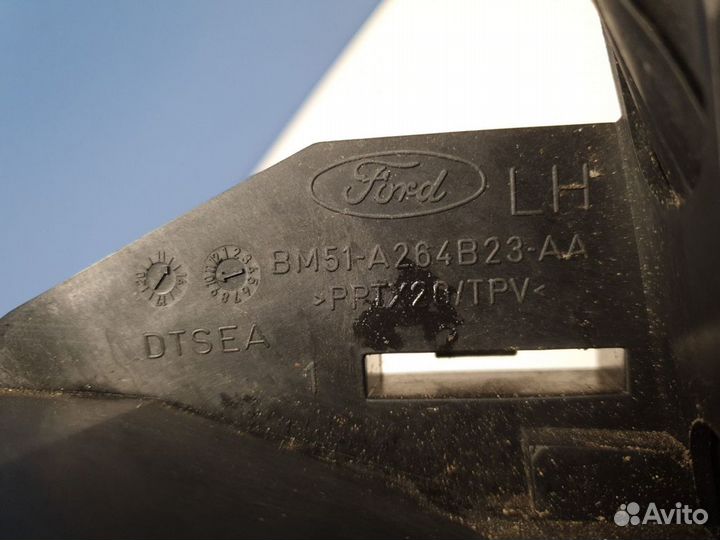 Кронштейн замка двери задний левый Ford Focus 3 2011-2019