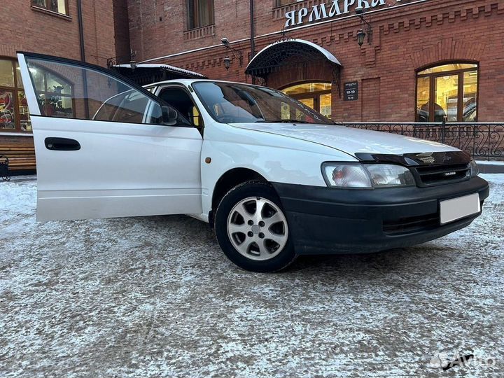 Toyota Caldina 1.5 AT, 2000, 298 000 км