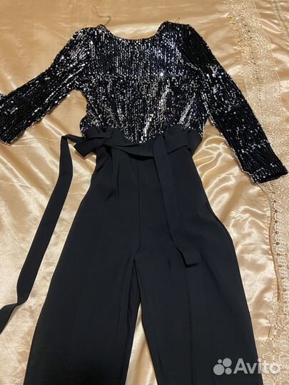 Комбинезон женский нарядный