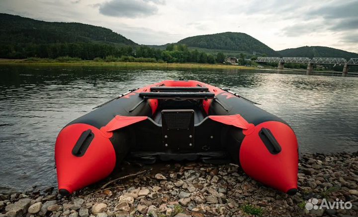 Лодка mishimo river JET470 под водомет крас./чёрн