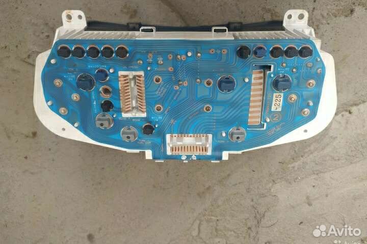 Щиток приборов Мицубиси Лансер 8