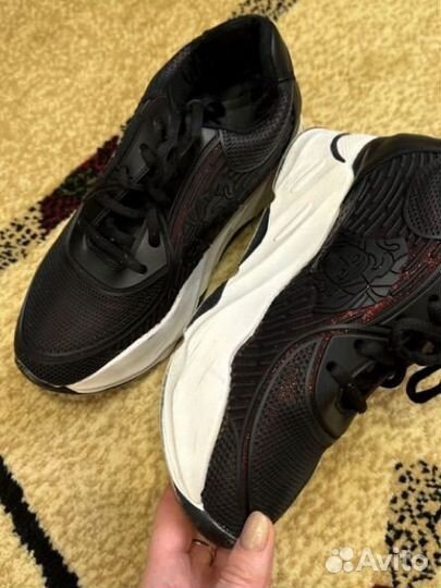 Кроссовки женские 38 размер