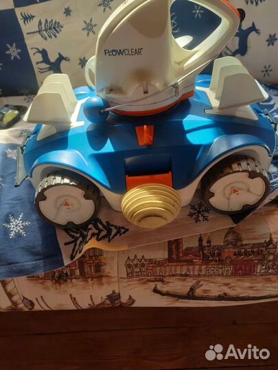 Робот пылесос для бассейна (швабра для бассейна)