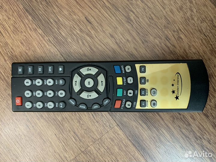 Спутниковый ресивер Golden Interstar DSR-8001