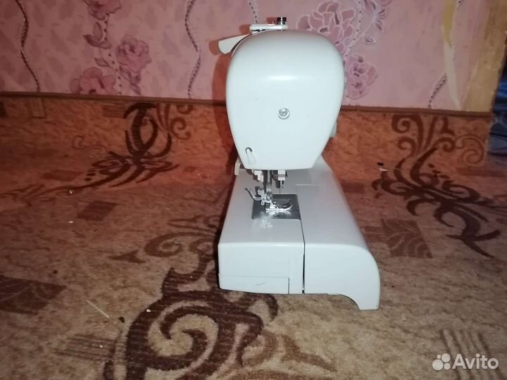 Швейная машина Singer 2273