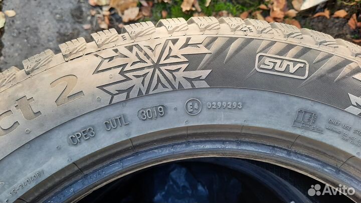 Continental IceContact 2 SUV 215/65 R17 103T