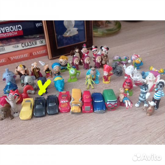 Игрушки из киндера пакетом