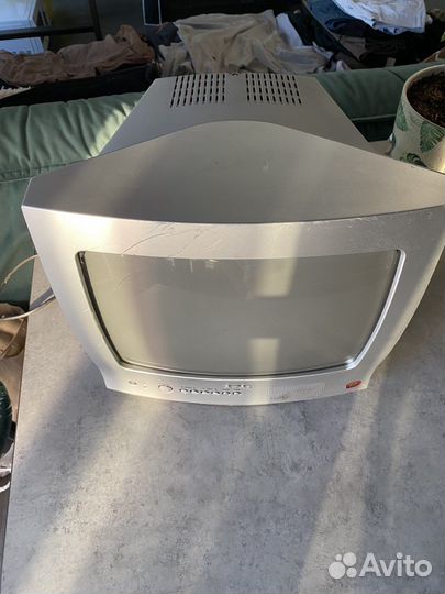 Телевизор akai