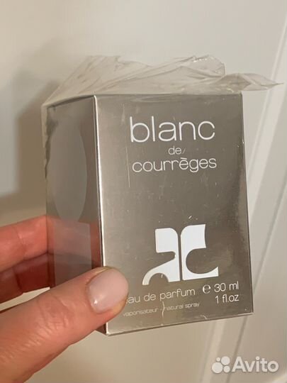 Парфюмированная вода Blanc de courreges
