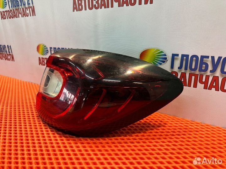 Фонарь правый наружный Рено Каптюр Kaptur