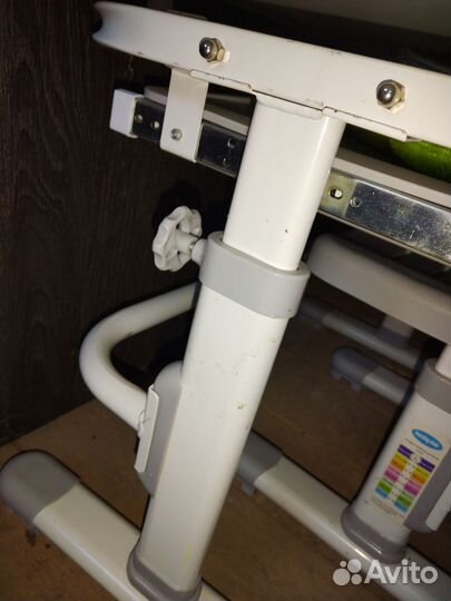 Растущая парта и стул бу