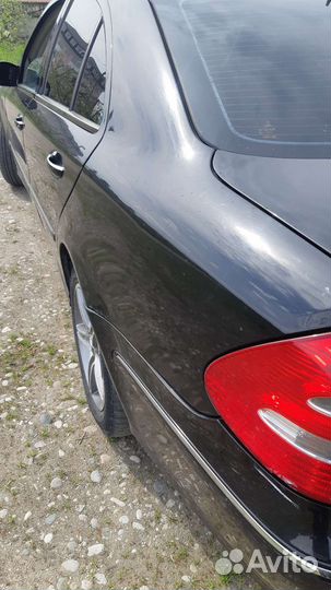 Mercedes-Benz E-класс 3.2 AT, 2004, битый, 250 000 км
