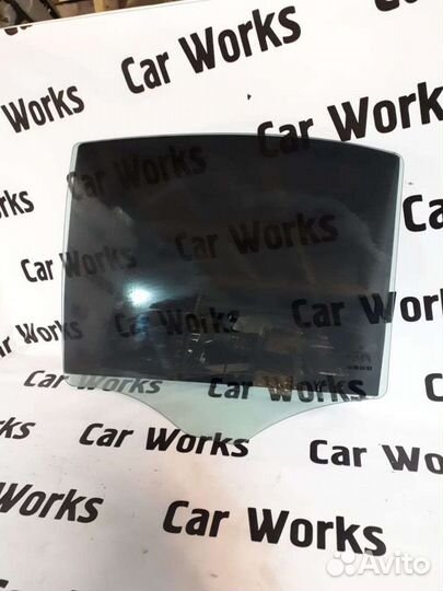 Стекло двери заднее левое Mercedes Benz w211