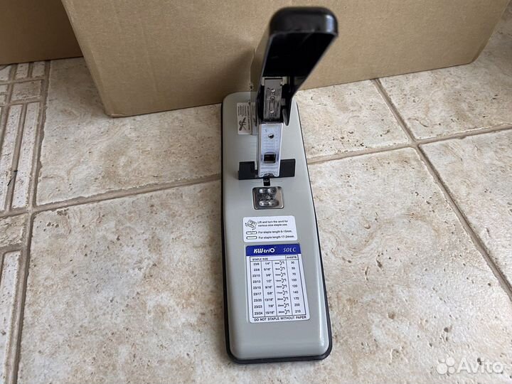 Степлер мощный на 210 листов