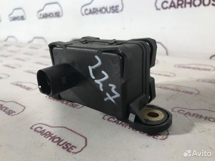 Датчик ускорения Volkswagen Touareg NF 3.6 cgra