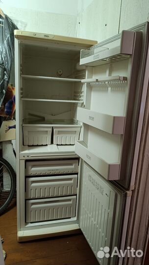 Холодильник бу stinol