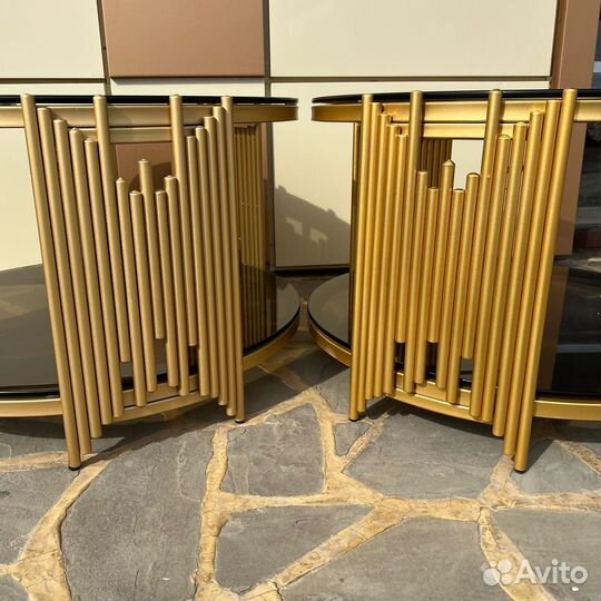 Журнальный столик