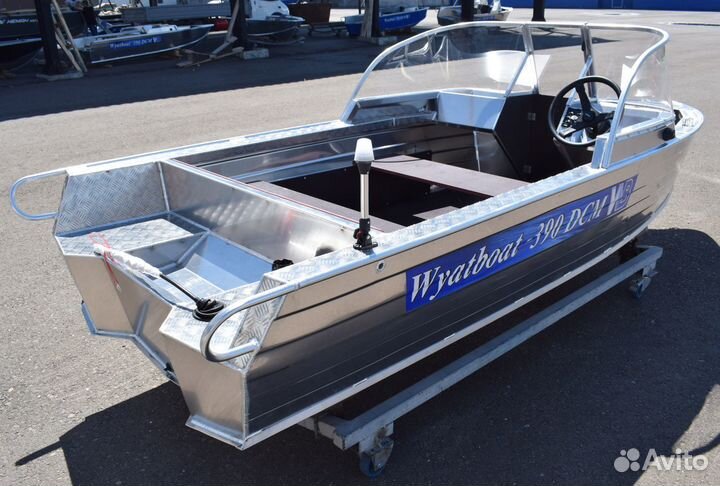Новая моторная лодка Wyatboat 390 DCM нерегистрат