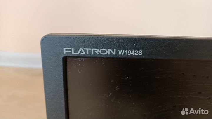 Lg flatron w1942s