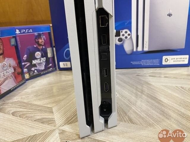 PS4 Pro 1TB 7208 PlayStation 4 PRO белая + игры