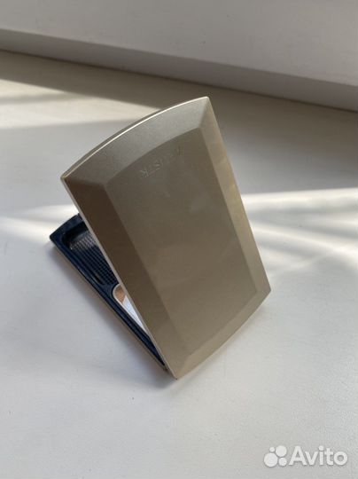 Футляр для комактной пудры Amway artistry