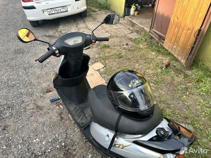 Скутер 50Кубов