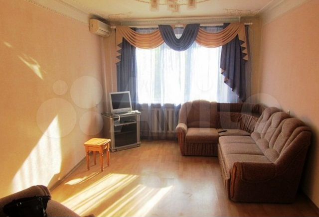 4-к. квартира, 80 м², 3/10 эт.