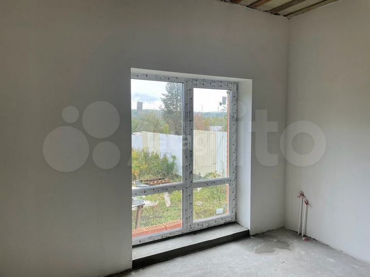 Коттедж 175 м² на участке 7 сот.