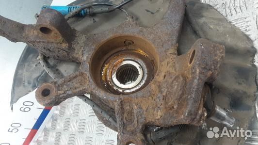 Ступица передняя левая land rover range rover 3 (U