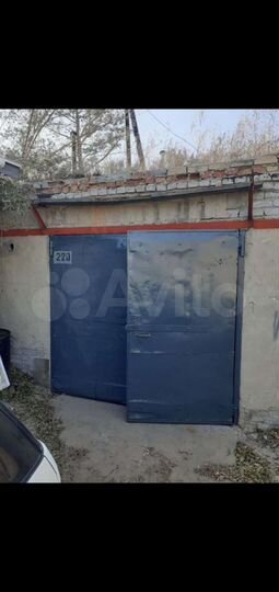 Гараж, > 30 м²