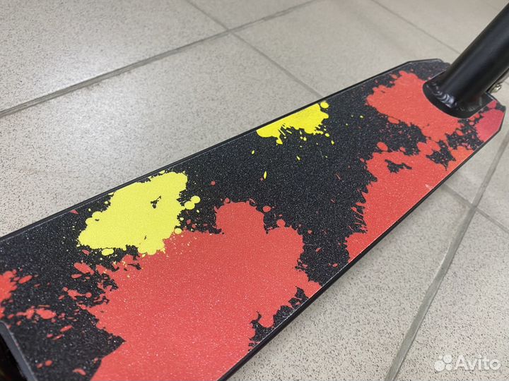 Трюковой самокат