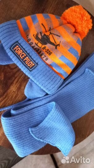 Комплект шапка и шарф новый