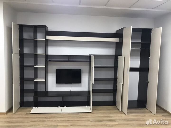 Стенка в гостиную мальта