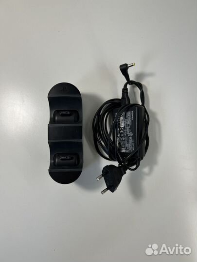 Зарядная станция для 2 геймпадов PS4