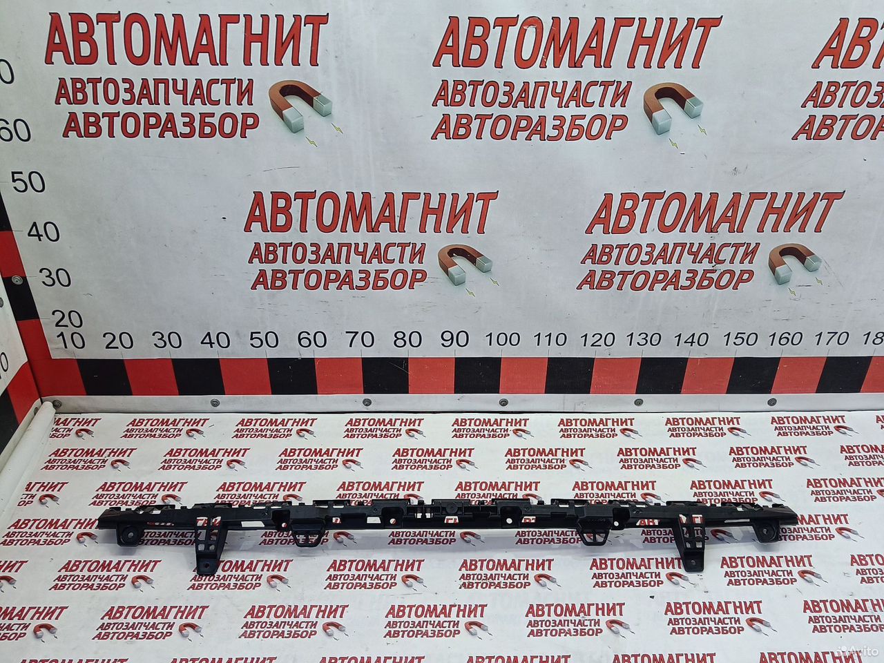 Кронштейн накладка крышки багажника Lixiang L7