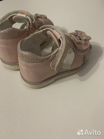 Босоножки для девочки