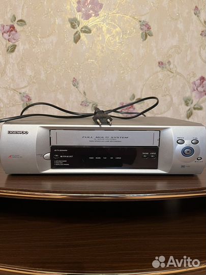 Видеомагнитофон daewoo