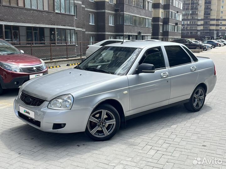 LADA Priora 1.6 МТ, 2011, 200 000 км