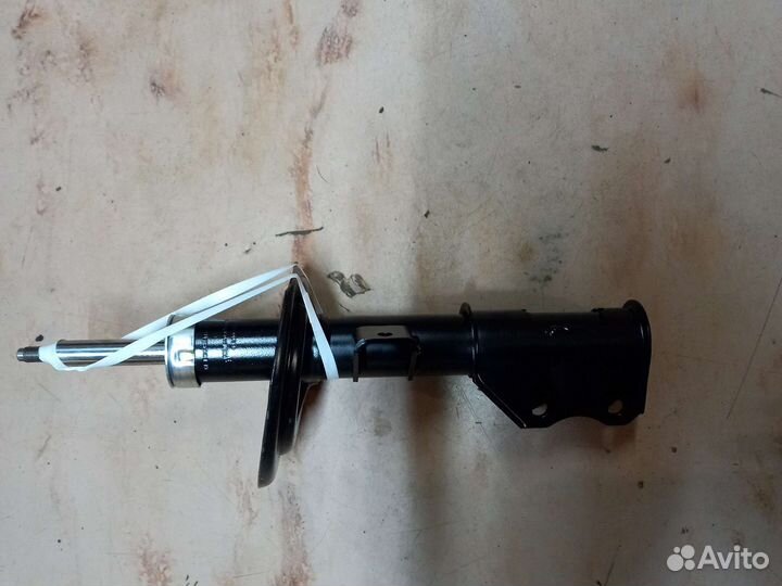 Стойка передняя левая Веста (18962)