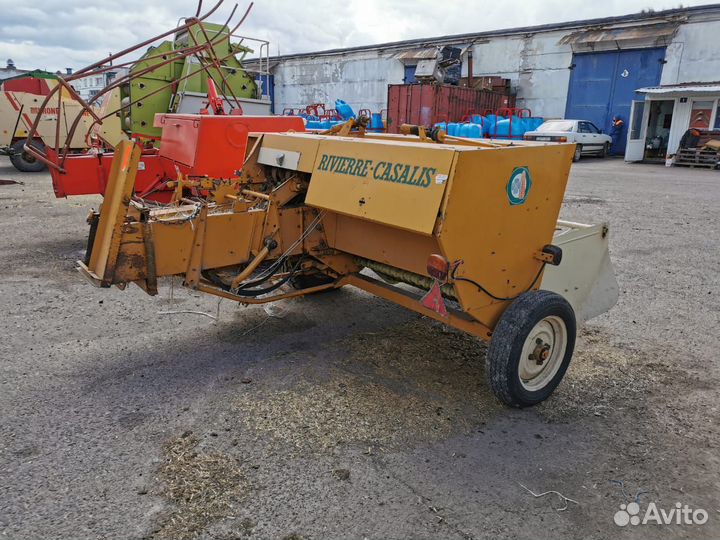 Пресс-подборщик Riviere RC46, 2003