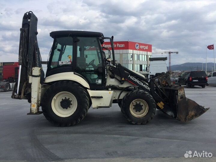 Аренда экскаватора, копка трашей, котлованов