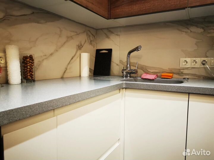 Кухонный гарнитур мойка в подарок