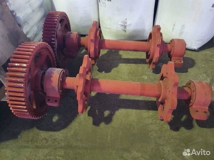 1060422000-10 Вал ведущий сб