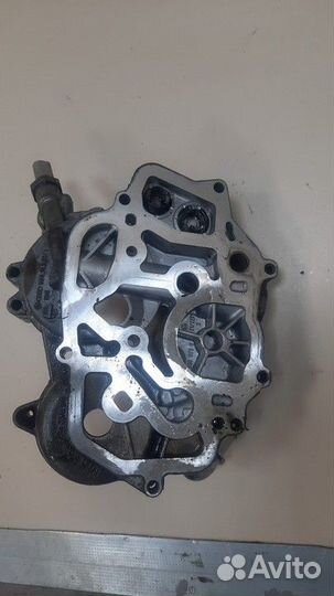 Кронштейн масляного фильтра Volkswagen Touareg