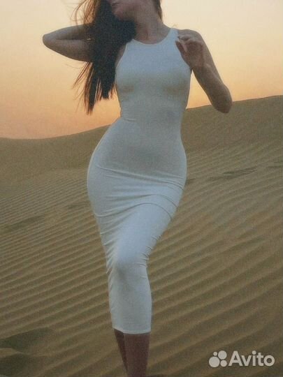 Белое платье