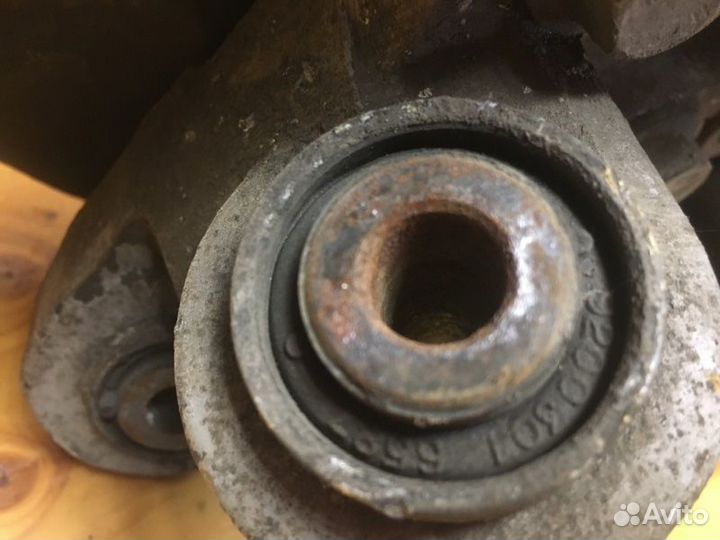 Ступица лев. зад. volvo XC70