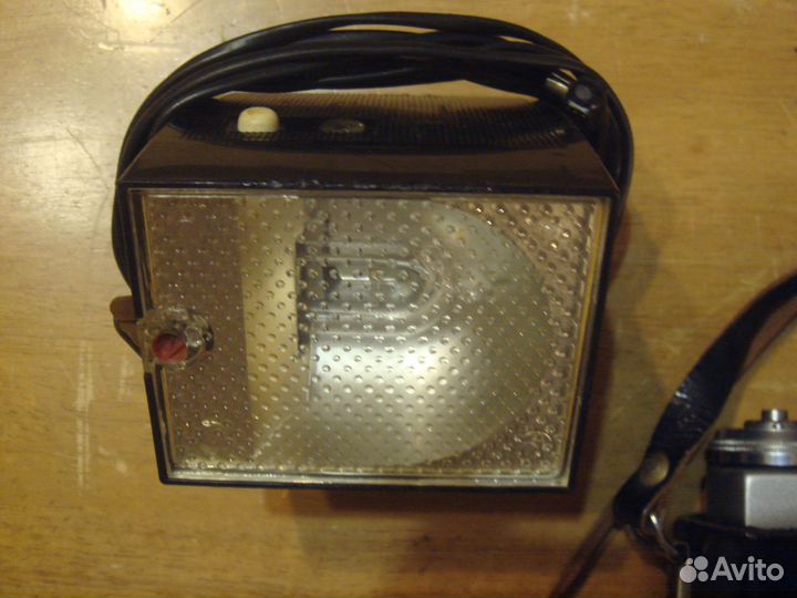 Пленочный фотоаппарат Зенит В и Смена