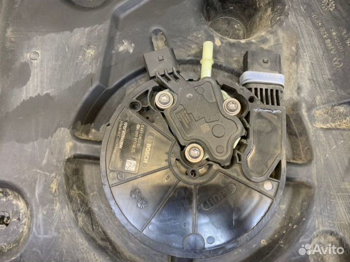 Бачок мочевины Mercedes-Benz Gls X166 2015-2018